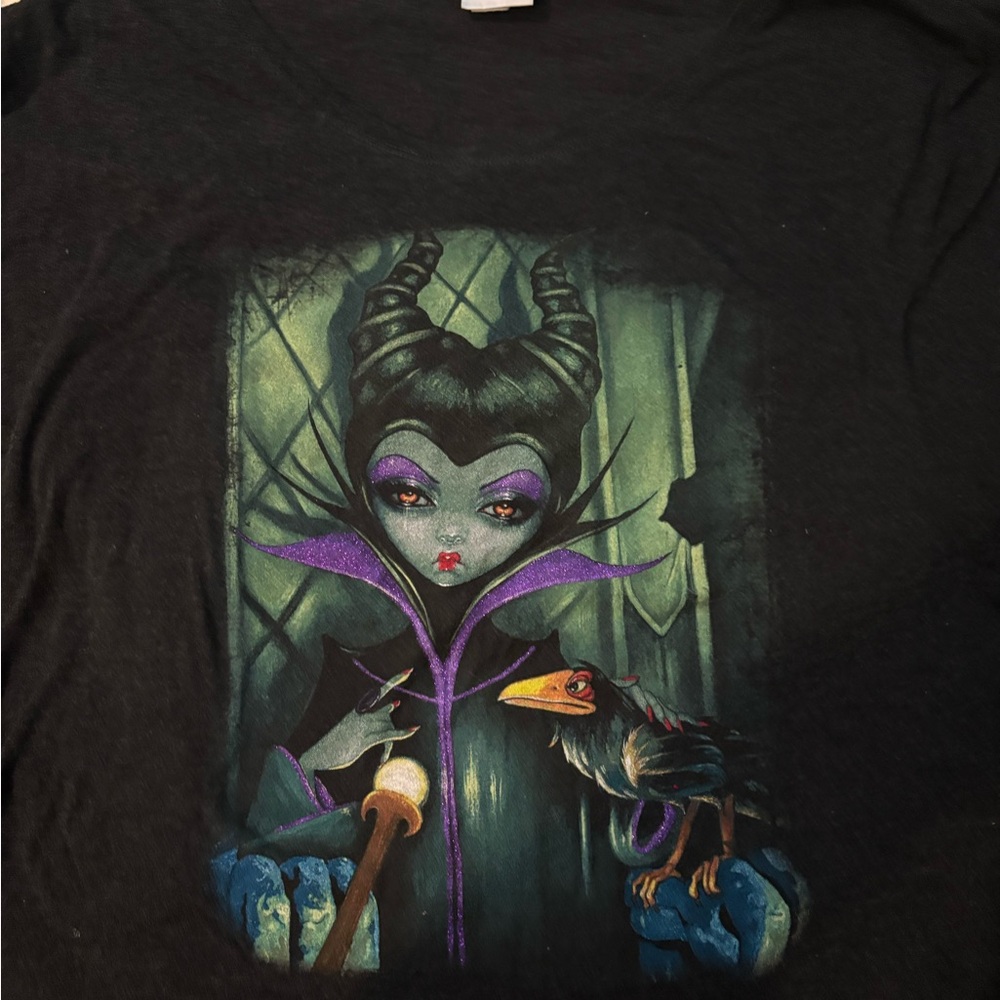 Disney WONDER GROUND  Maleficent Short Sleeve Tee XL (generous cut) NEW. #53